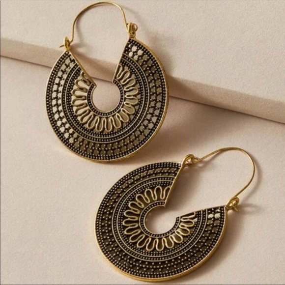 NEW Antique Gold Bohemian Round Statement Earrings Boutique - Picture 2 of 8